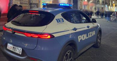 Adranita 36enne fa razzia di profumi in un noto negozio catanese: scoperta, aggredisce i vigilanti. Arrestata